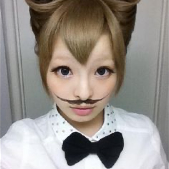 Meet your Posher, Leilani - Picture 1 of 1